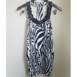 ❤ NWT Zebra Top